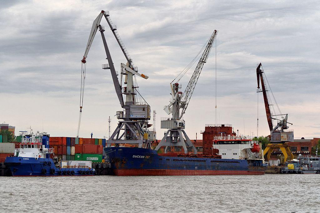 Порт Астрахань, источник фото Wikipedia